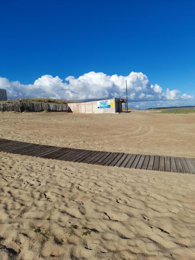 Maisonnette A Deux Pas De La Plage Dans Residence Calme La Tranche-sur-Mer Luaran gambar